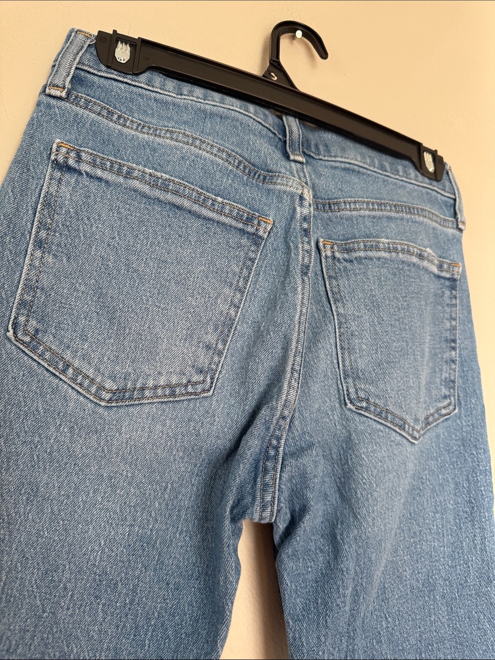 GAP 90s Straight-Leg high rise Jeans in medium indigo 26 - Picture 6 of 7